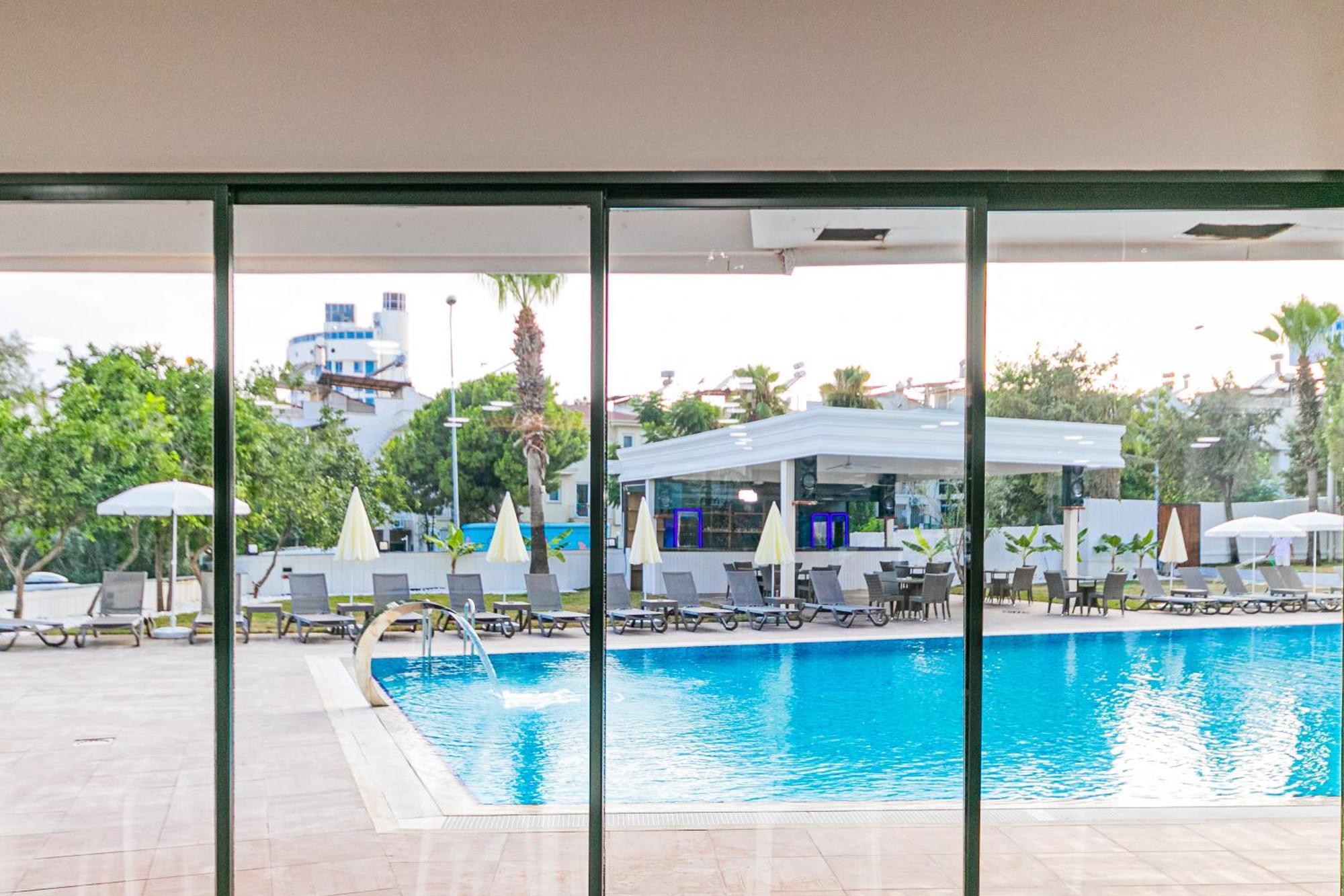 אנטליה Lara World Hotel מראה חיצוני תמונה
